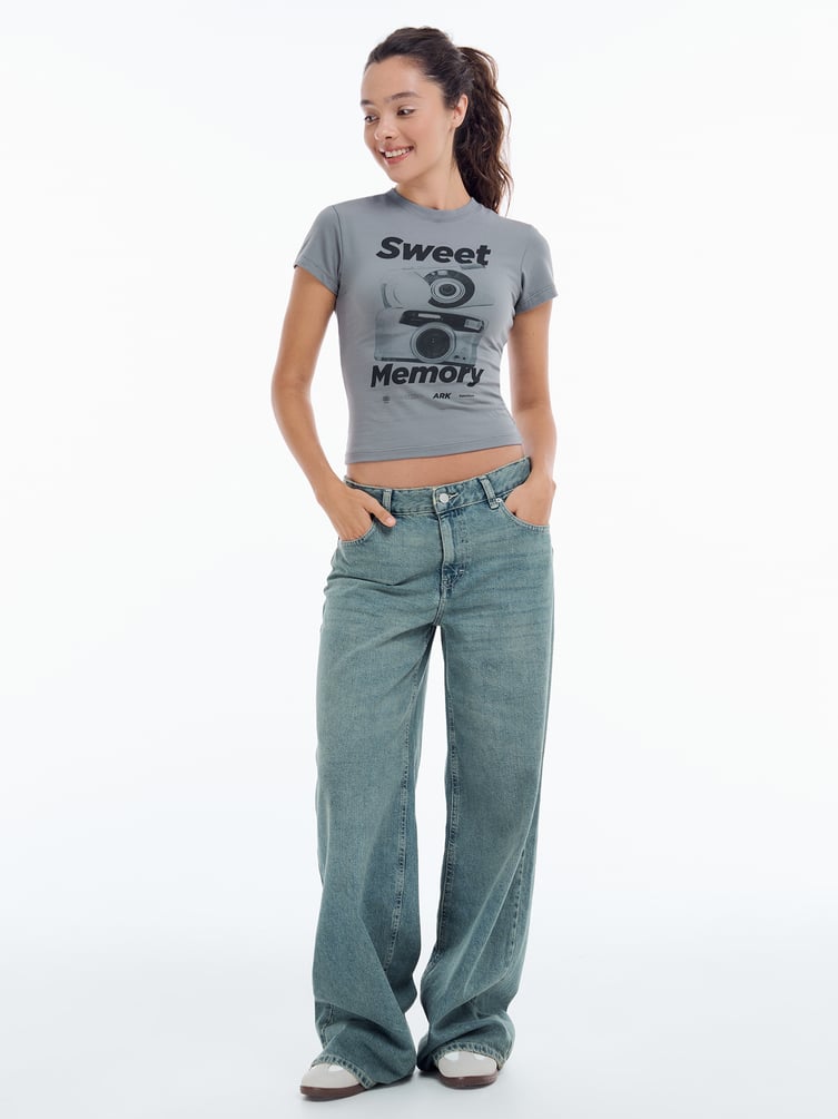 Облегающая футболка с принтом фотоаппарата