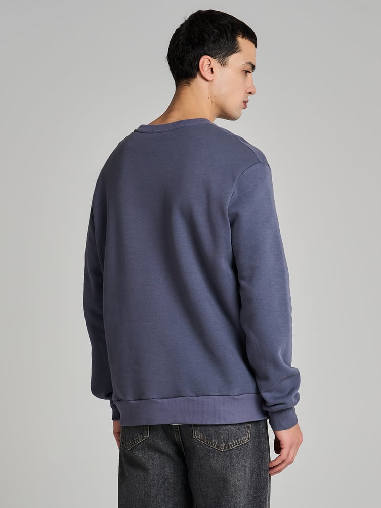 Утепленный свитшот с начесом