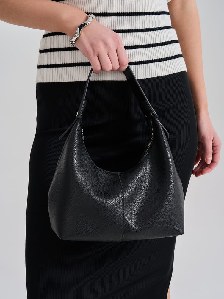 Сумка из эко кожи на руку