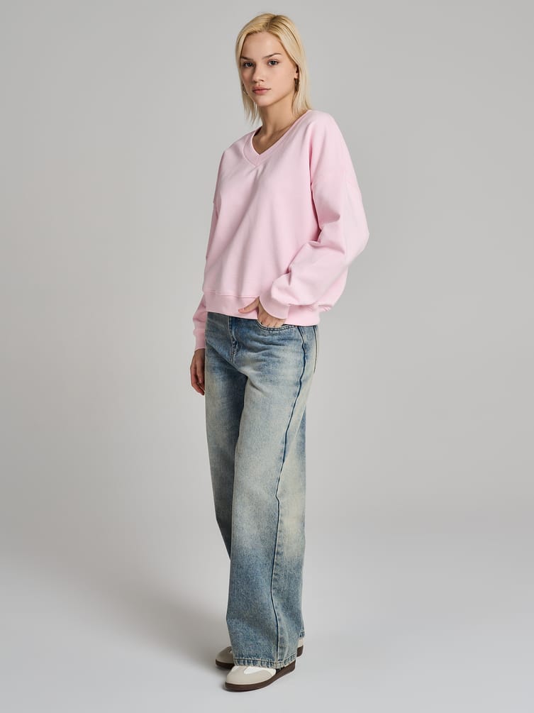 Свитшот с V-образным вырезом