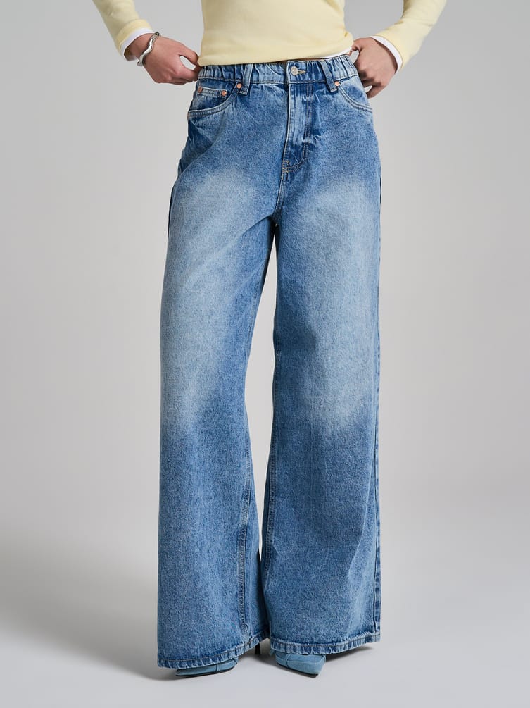 Джинсы широкие на резинке