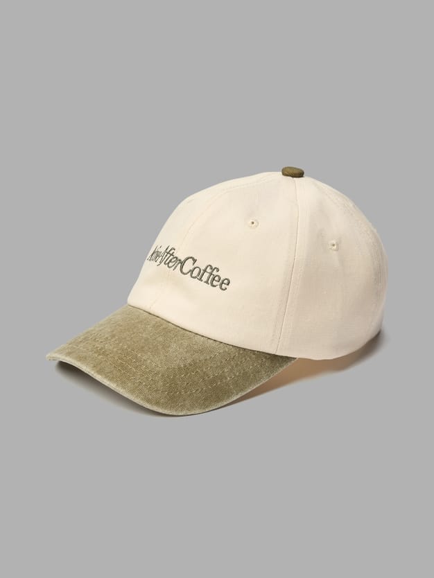 Бейсболка с надписью