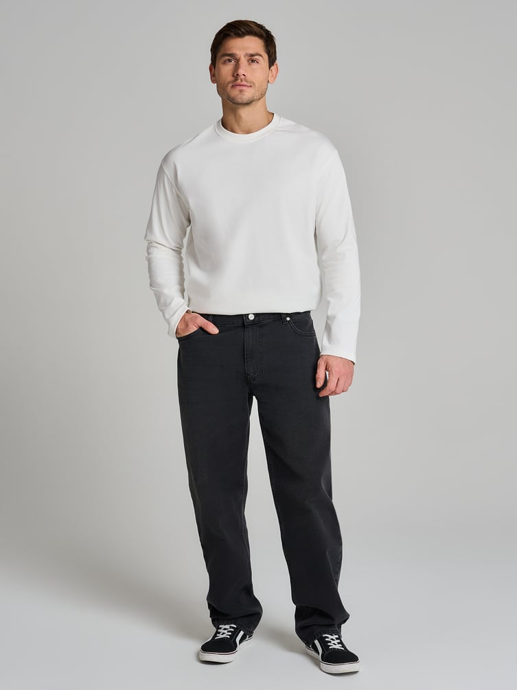 Широкие повседневные джинсы