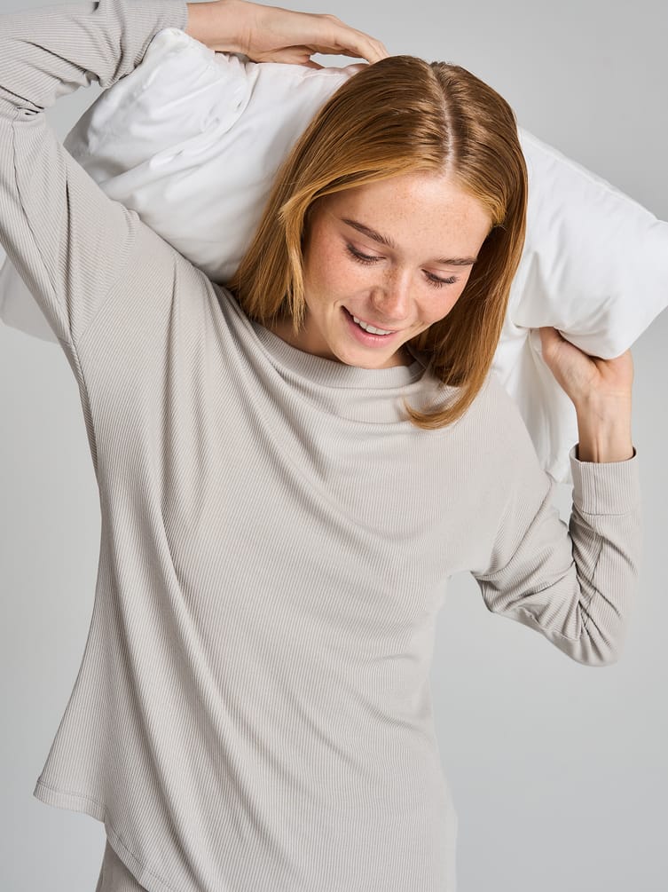 Домашний лонгслив в рубчик с длинным рукавом