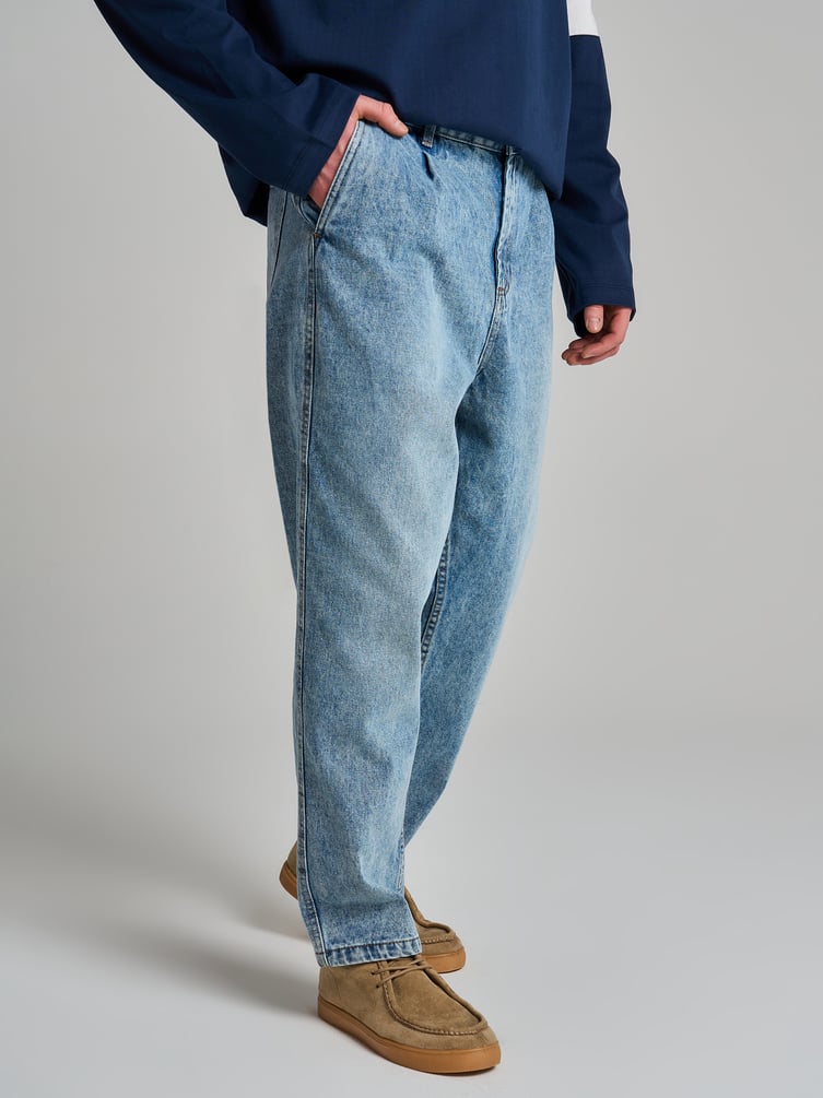 Зауженные джинсы бананы