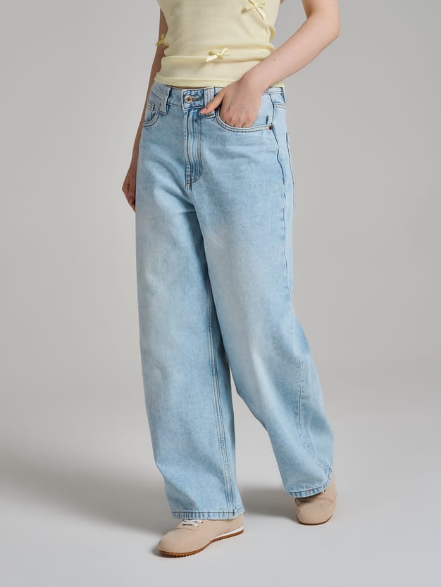 Джинсы багги широкие с вареным эффектом