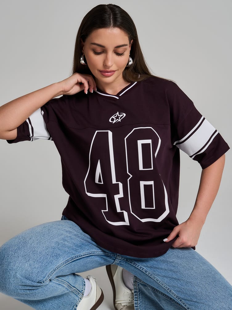 Спортивная футболка с надписью