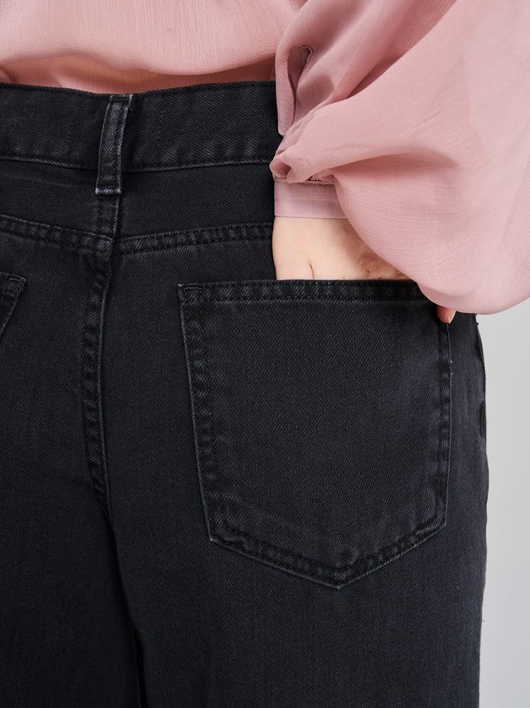 Джинсы багги с вареным эффектом