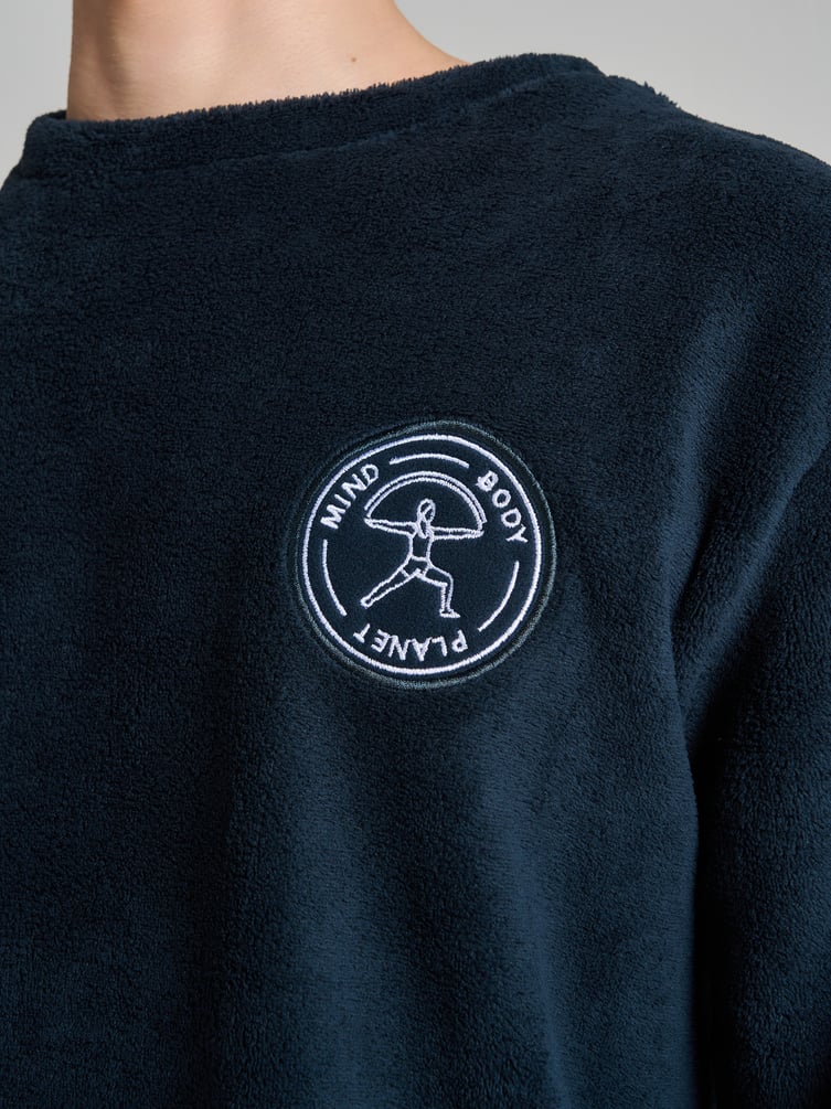 Пижама плюшевая со спортивной нашивкой и брюками