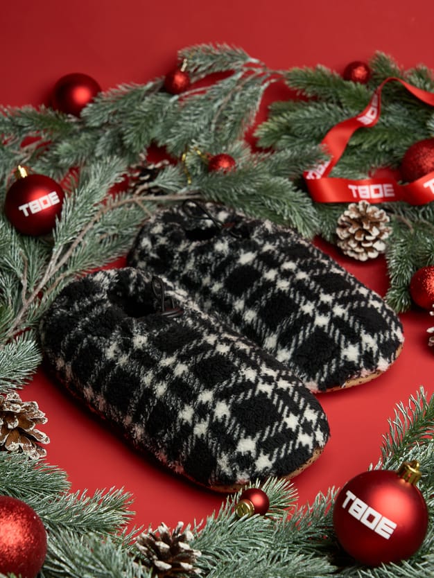 Закрытые тапочки для дома