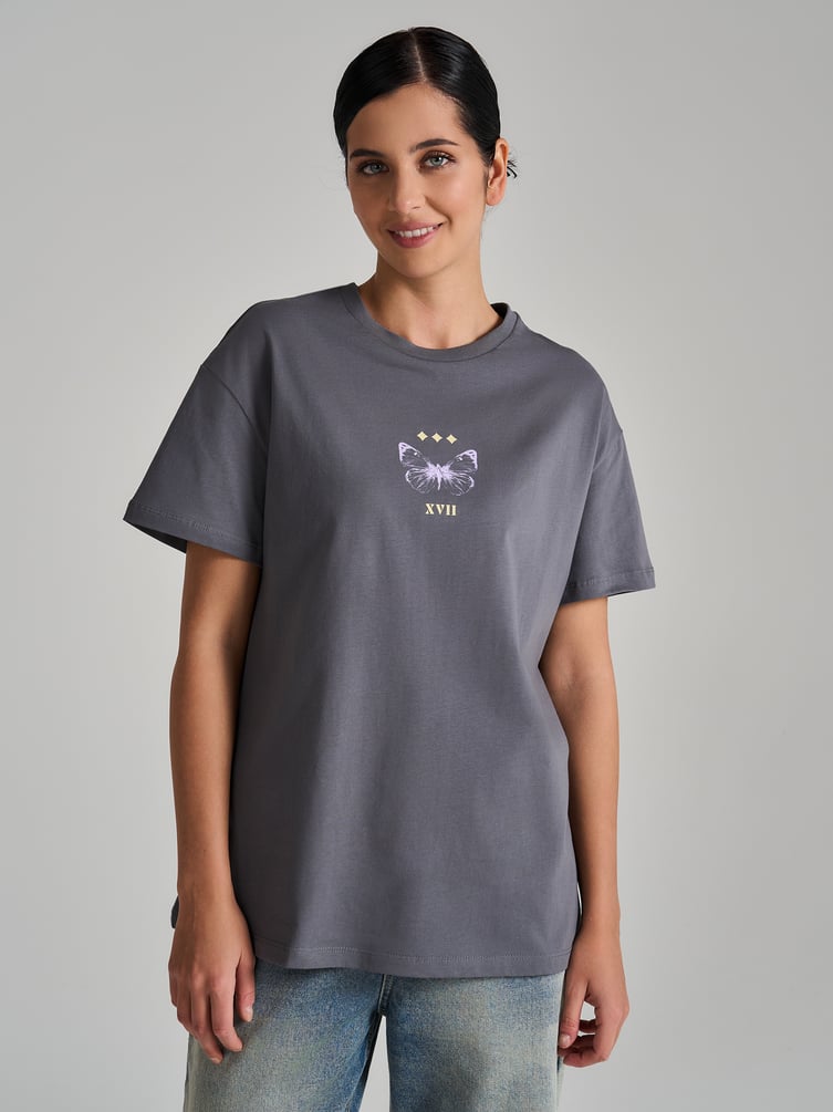 Футболка с принтом бабочек на спине