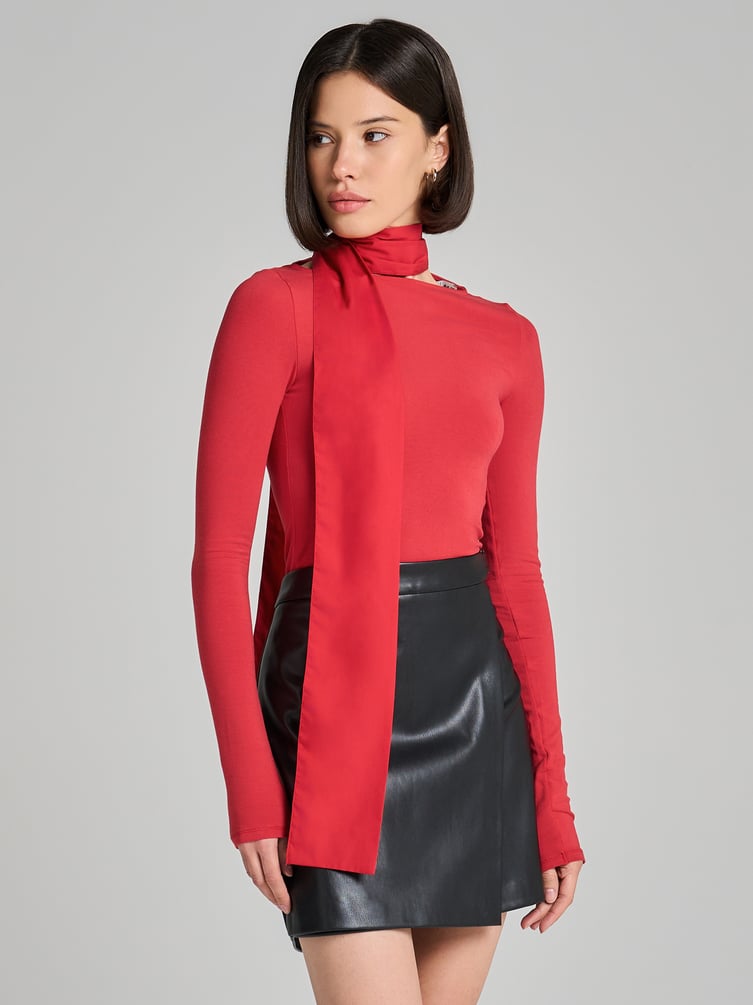 Боди-блузка с бантом на спине