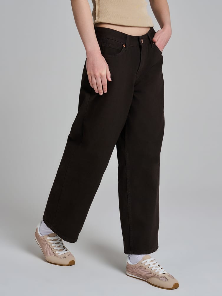 Джинсы широкие укороченные