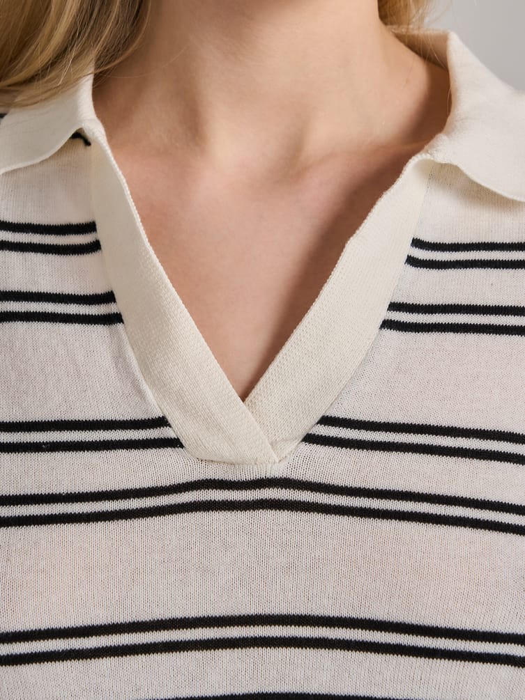 Пуловер трикотажный в полоску