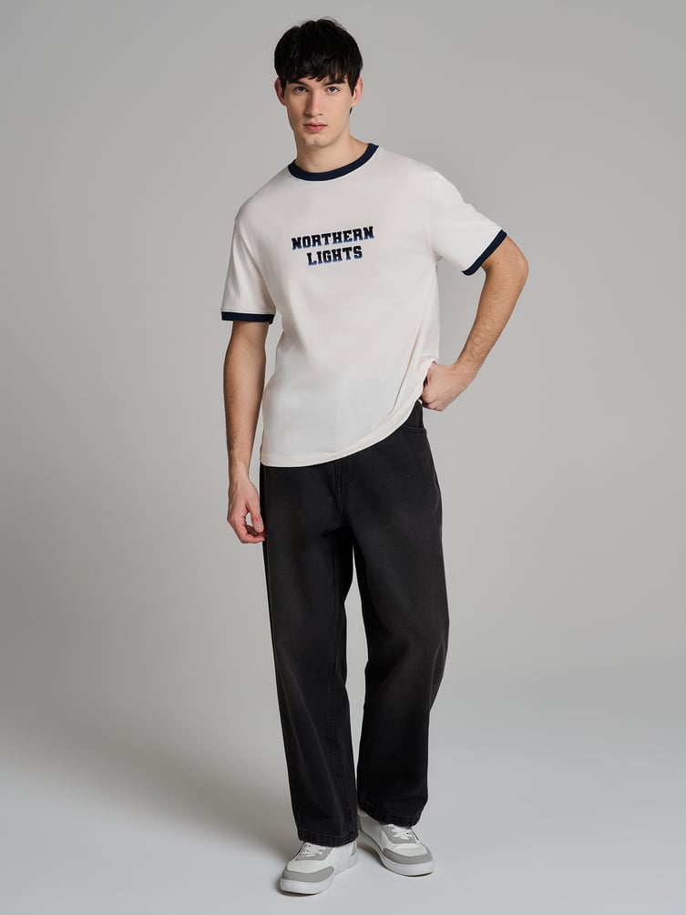 Футболка приталенная с надписью