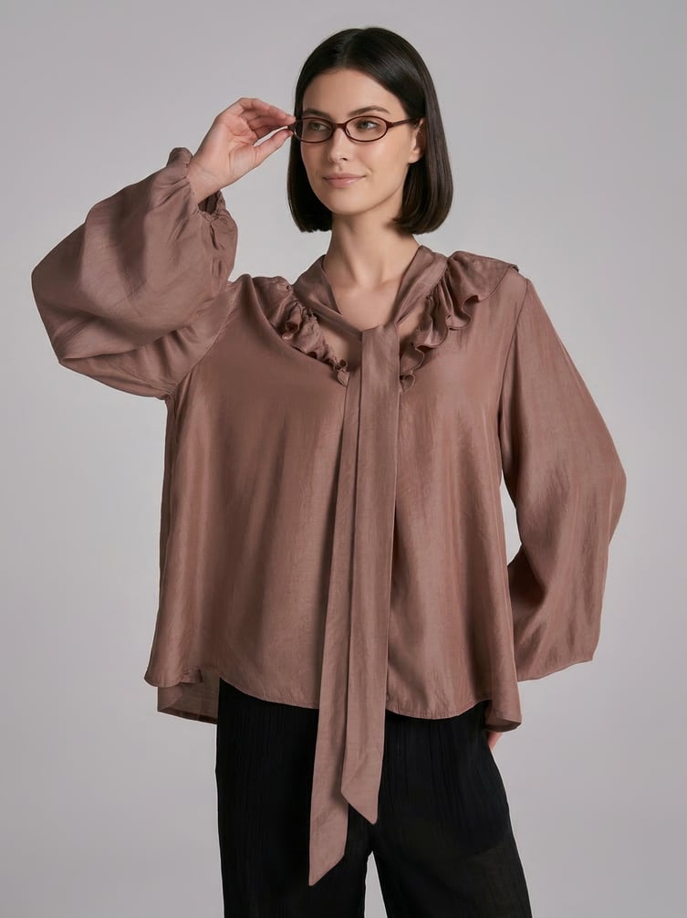 Блузка с шарфом и рюшами