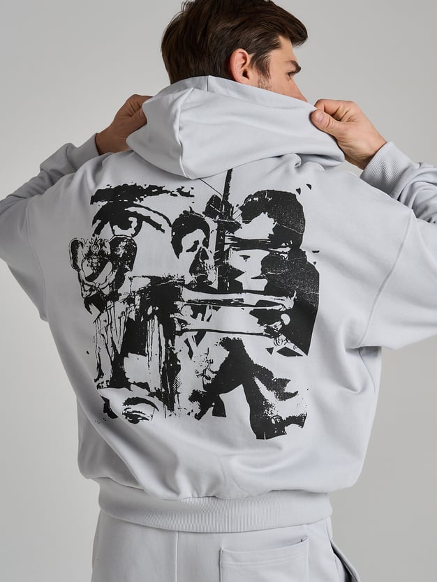 Толстовка оверсайз с принтом на спине