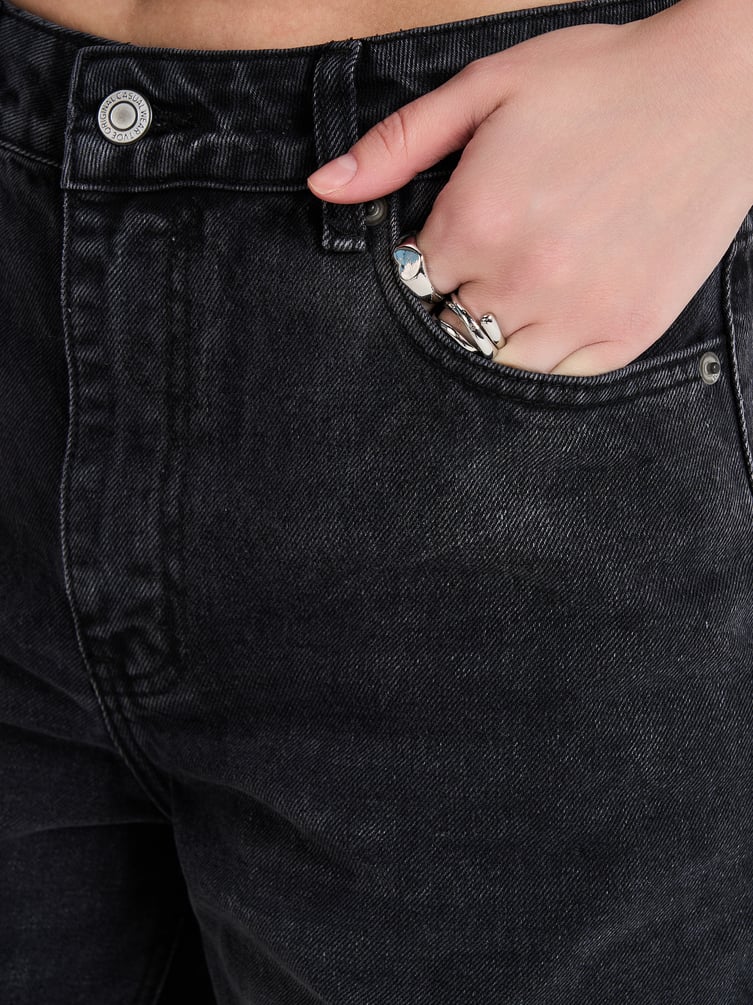 Джинсы широкие