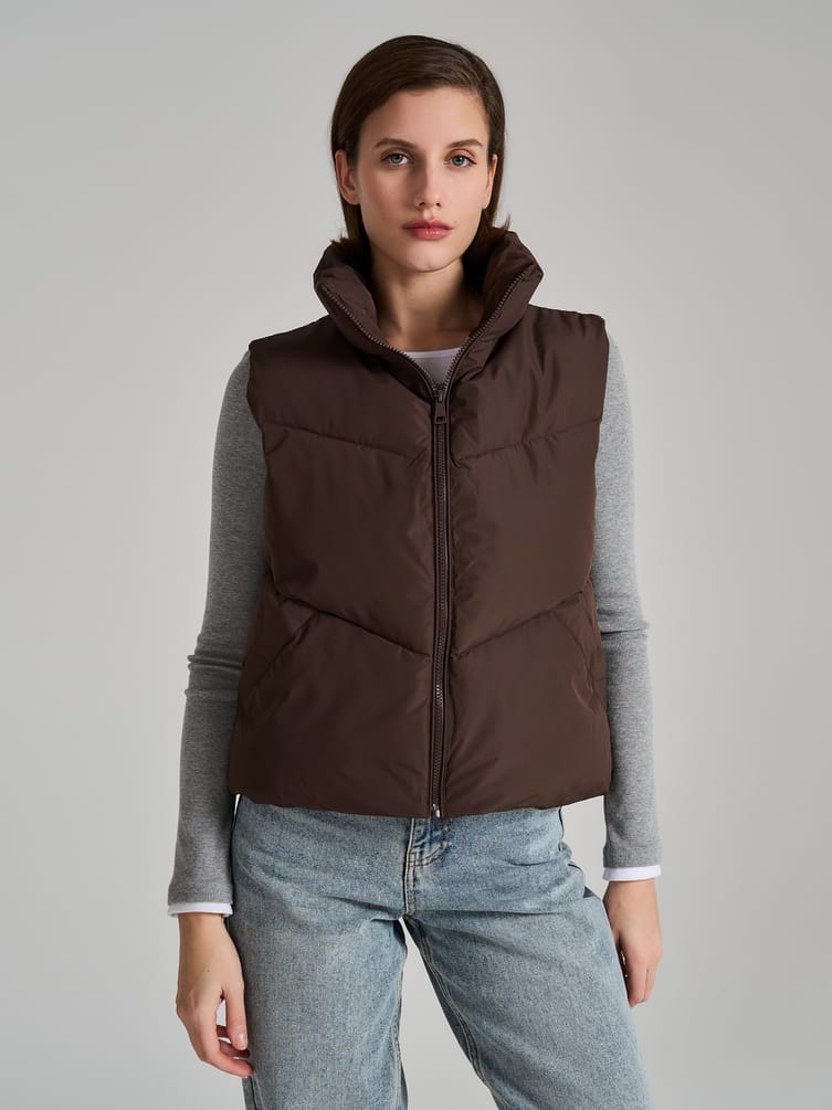 Жилет утепленный на синтепоне