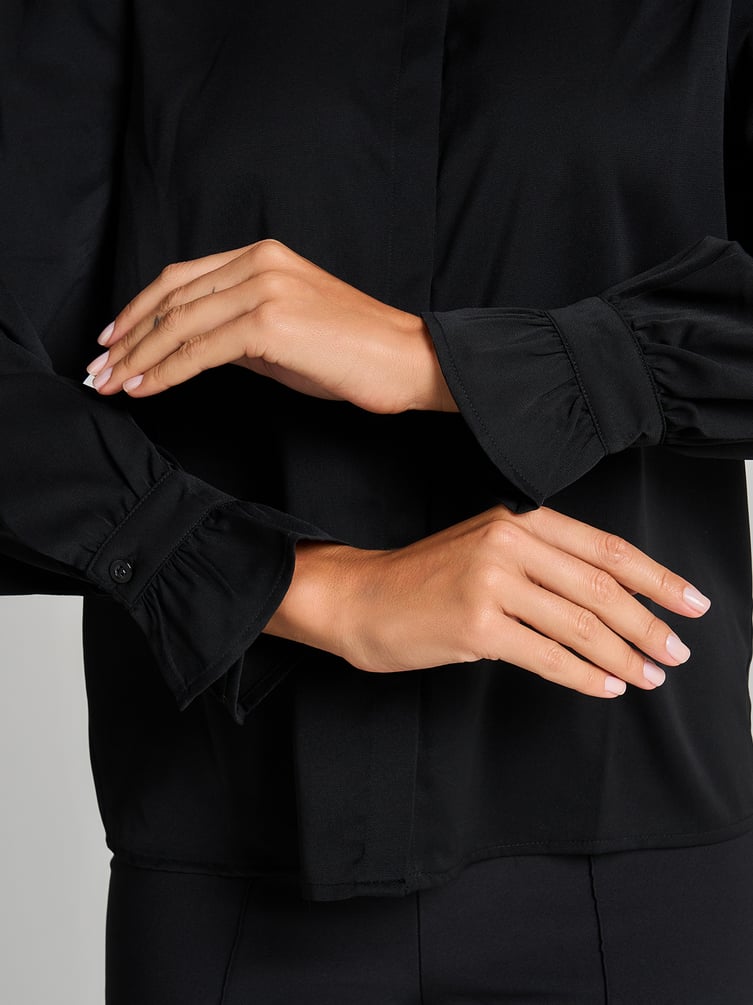 Рубашка классическая офисная