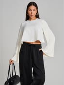 Блузка офисная нарядная с рукавом клеш