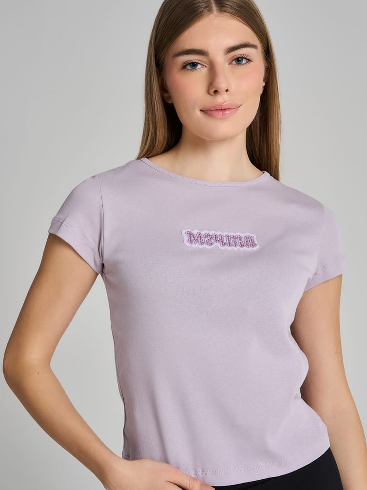 Футболка приталенная с надписью