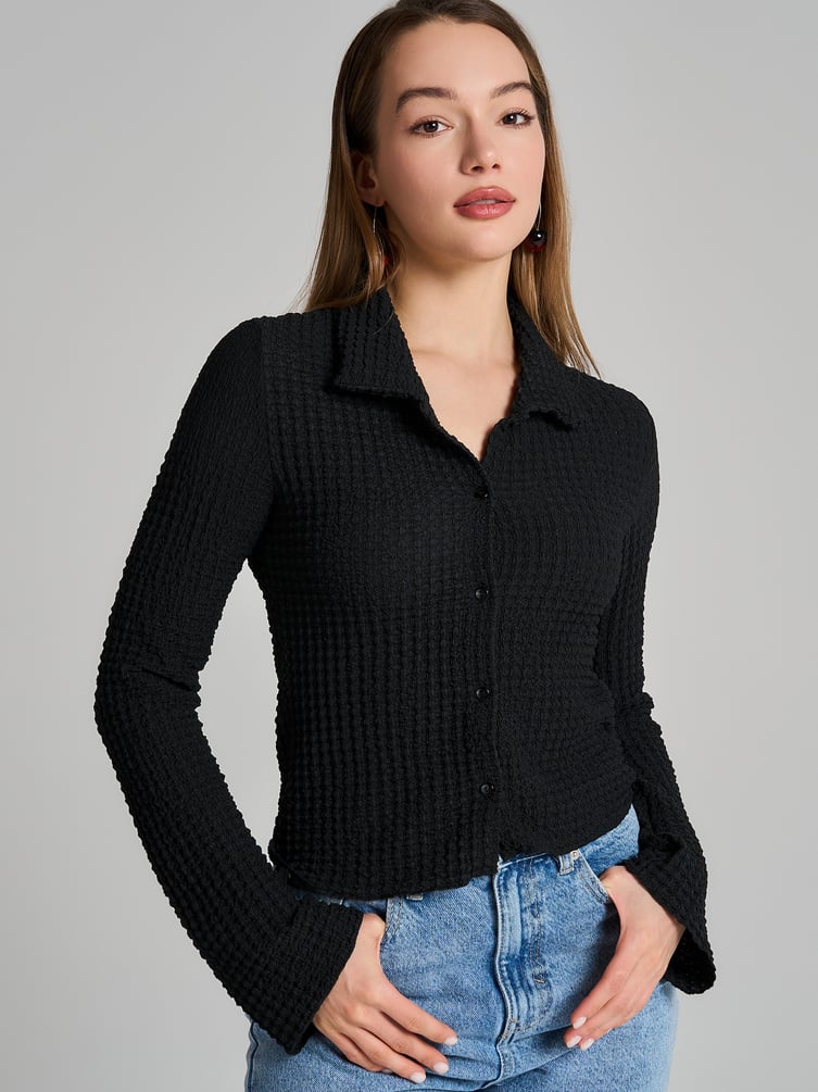 Кофта на пуговицах из жатой ткани