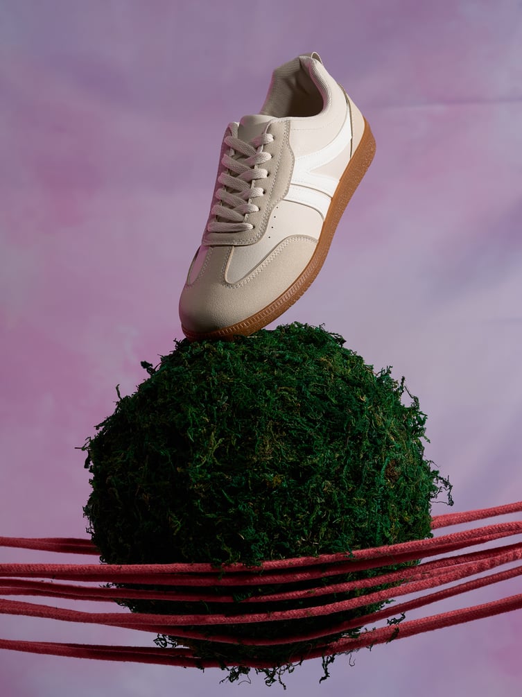 Низкие кроссовки