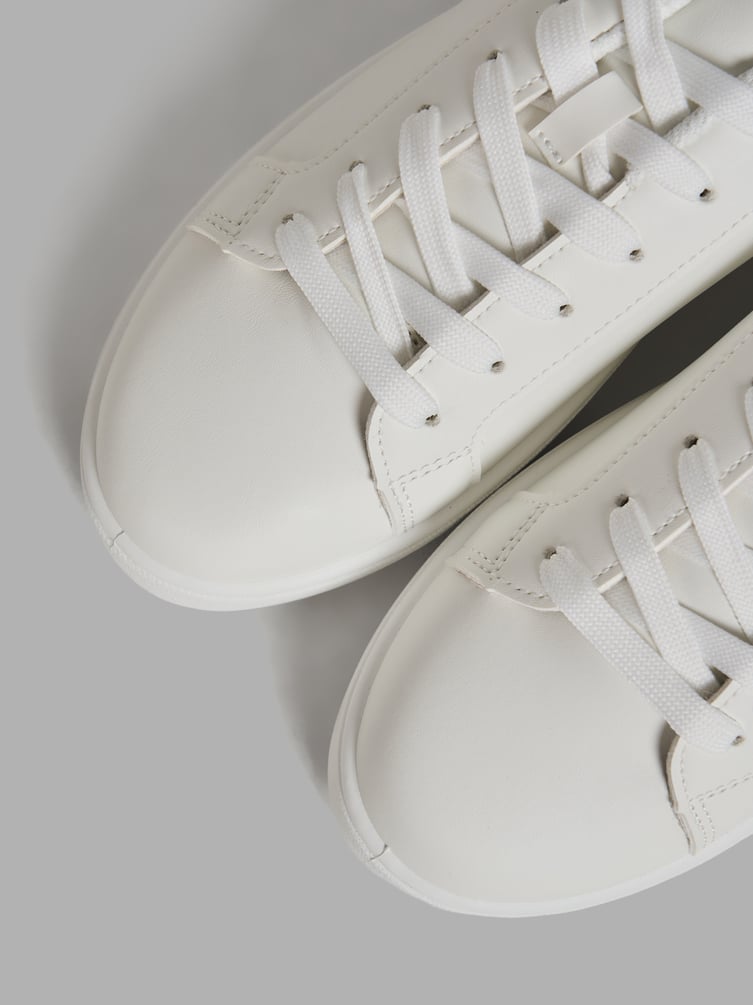 Кроссовки низкие классические