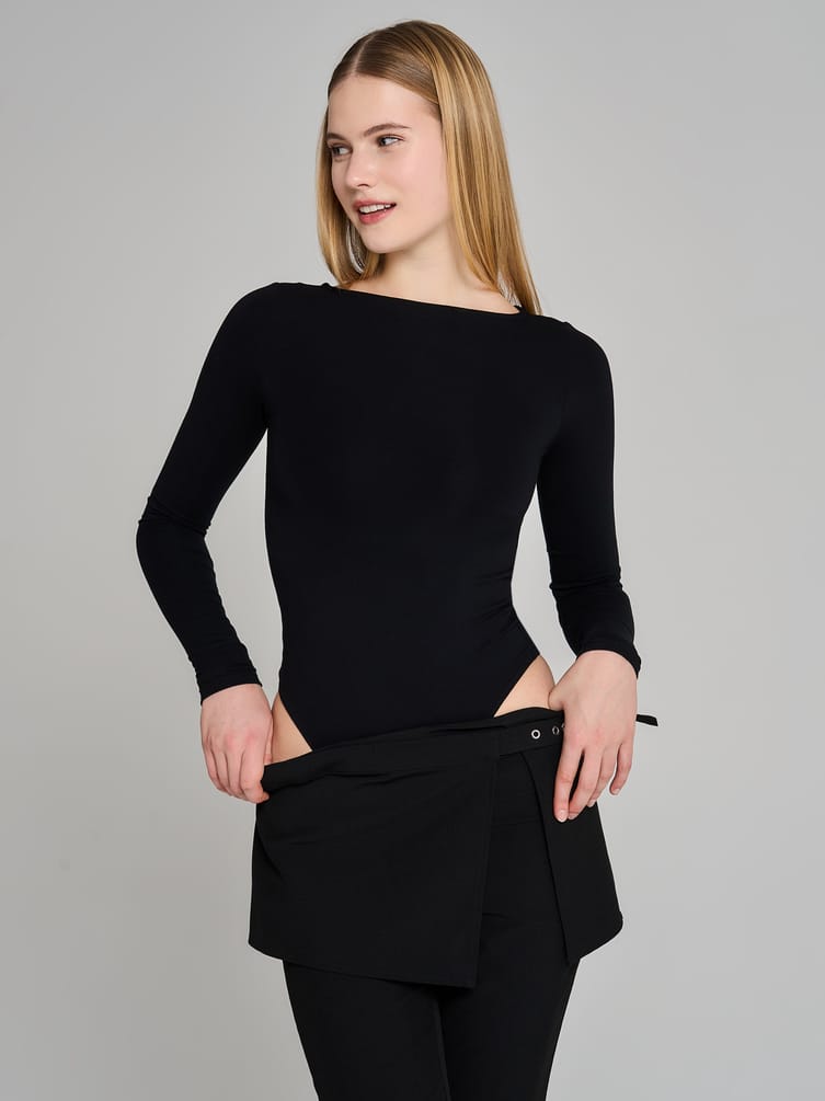 Боди-блузка с бантом на спине