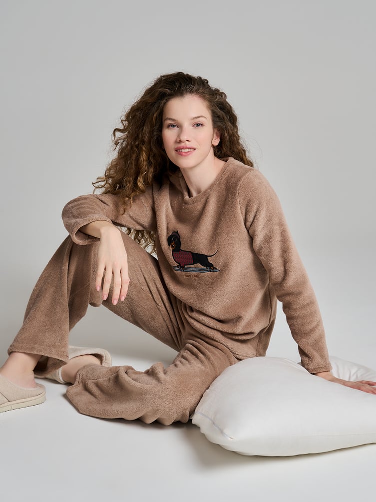 Пижама теплая с вышивкой таксы