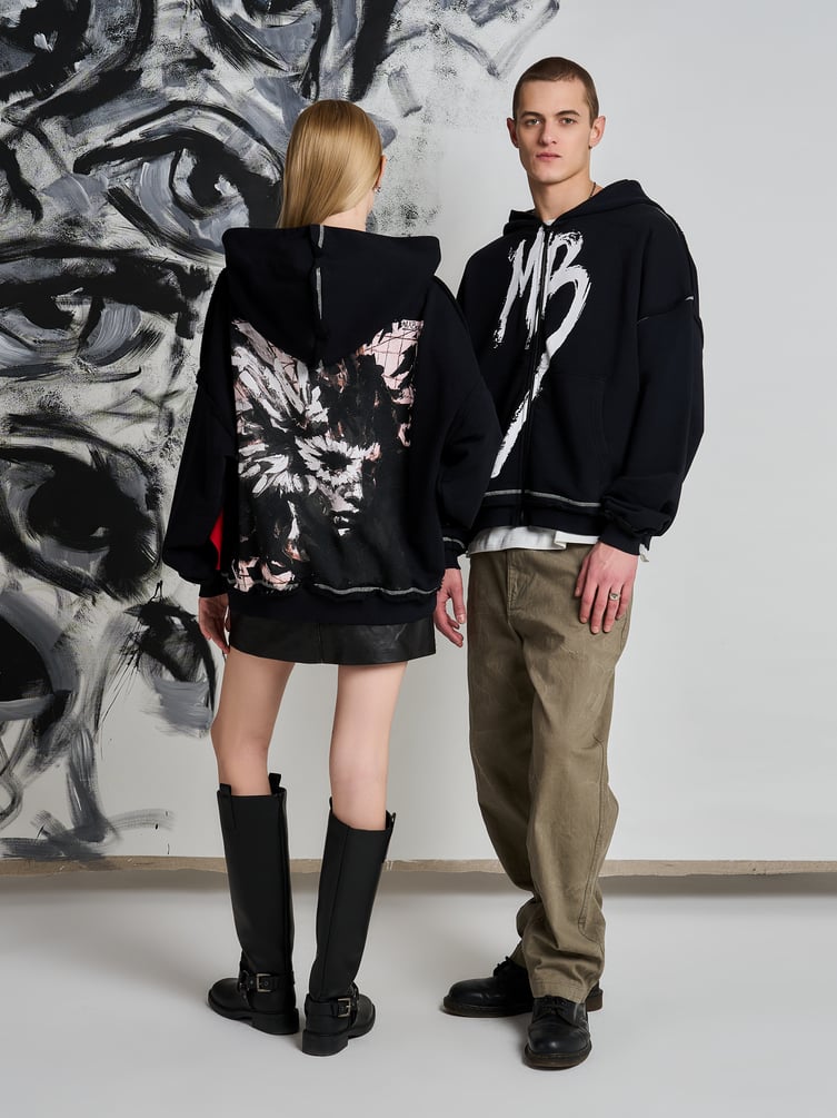 Толстовка с капюшоном и принтом Макс Борисов