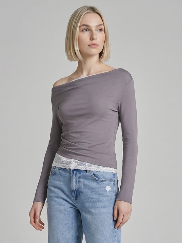 Лонгслив асимметричный с кружевом