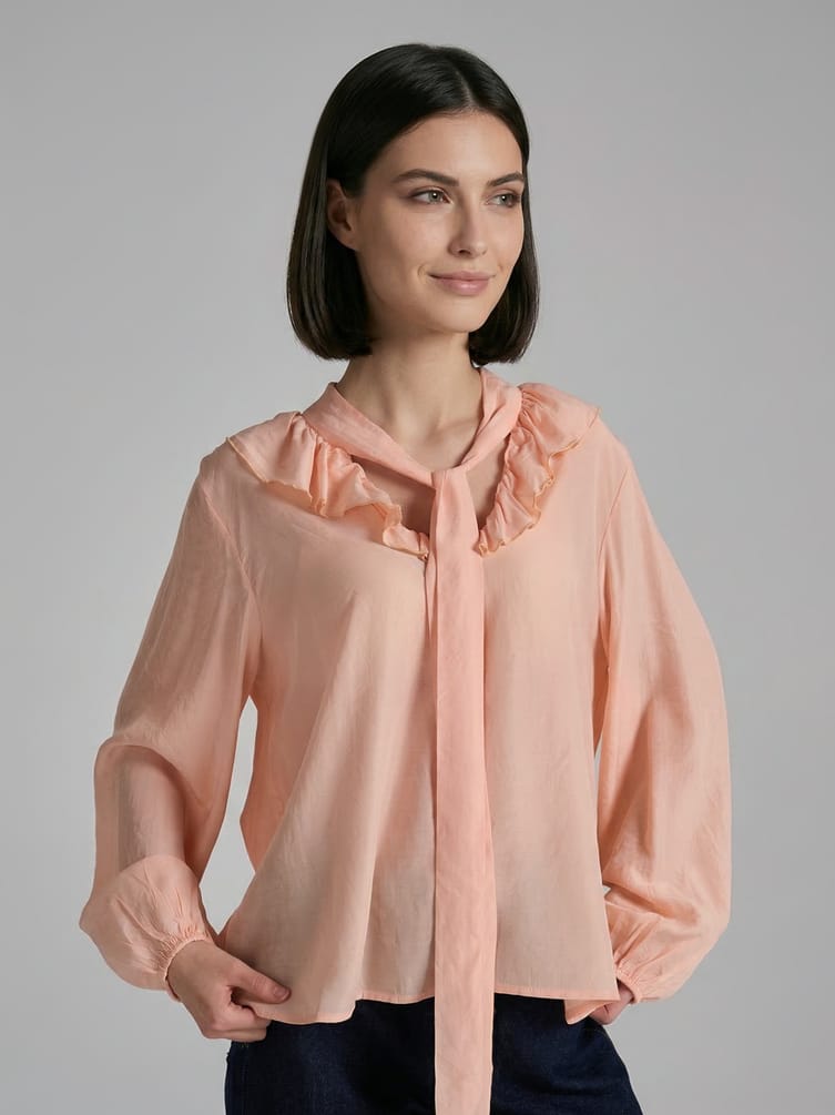 Блузка с шарфом и рюшами