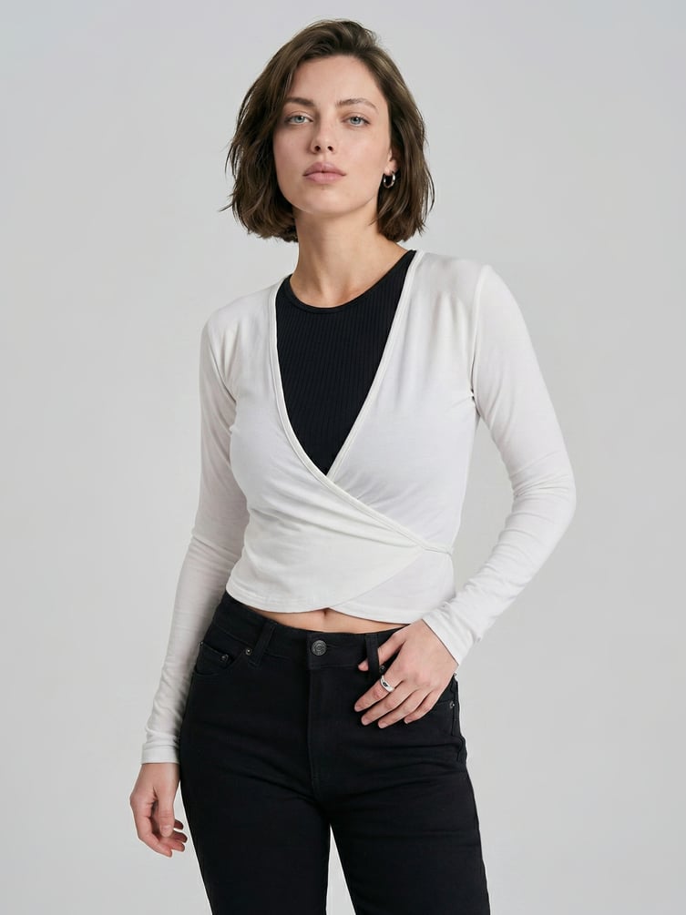 Лонгслив укороченный на запах