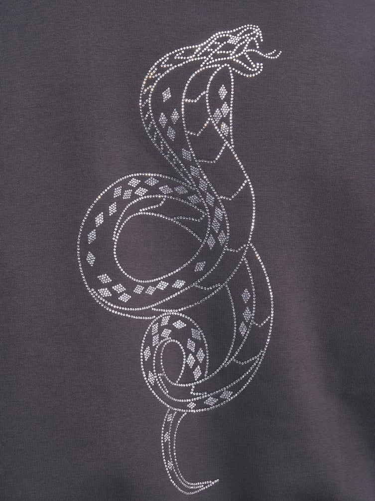 Теплое худи со стразами на спине