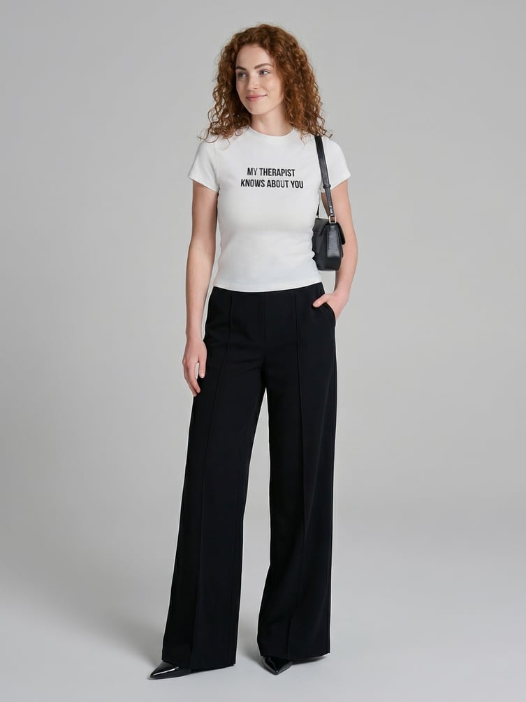 Футболка приталенная с надписью