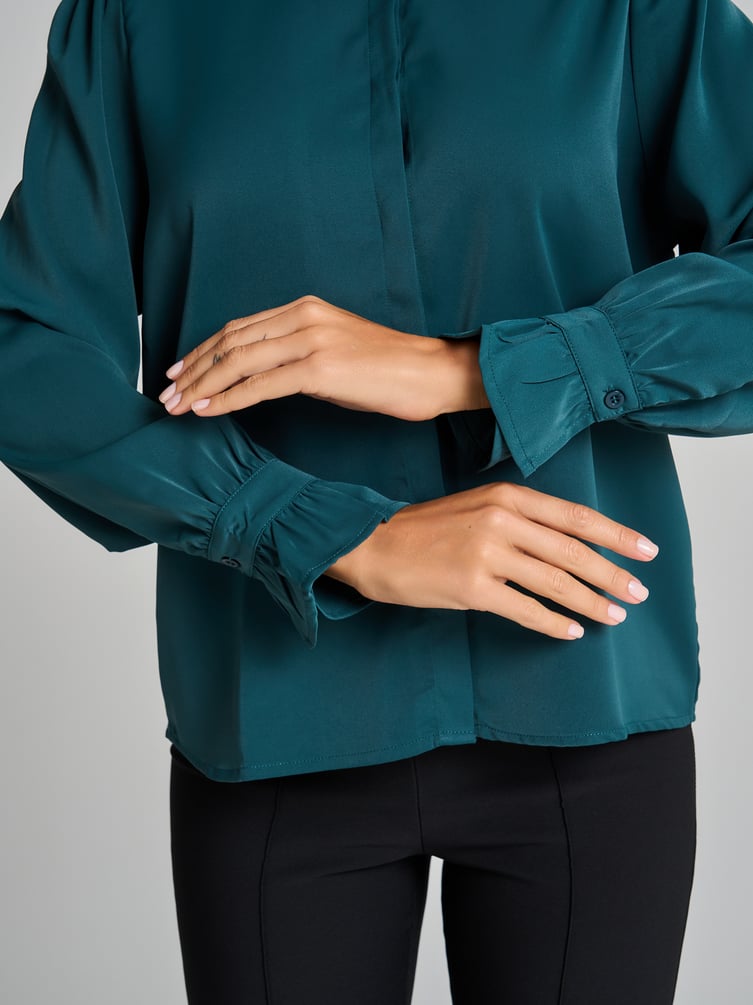 Рубашка классическая офисная