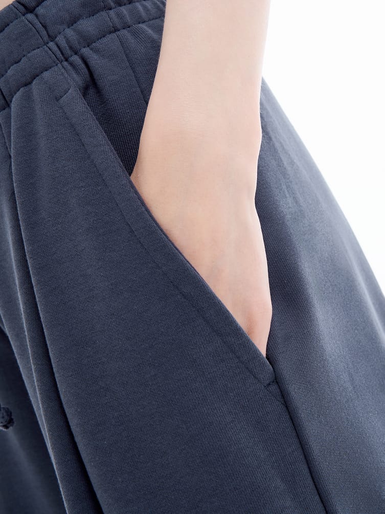 Широкие брюки оверсайз на резинке