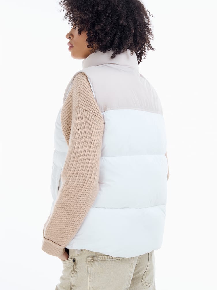 Жилет утепленный на синтепоне