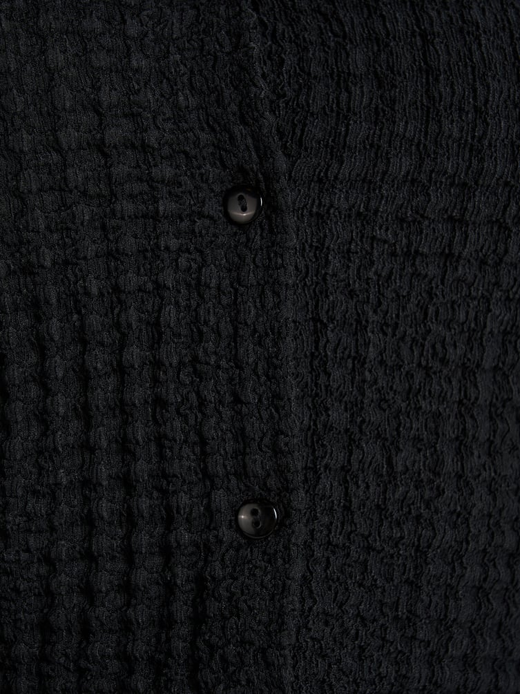 Кофта на пуговицах из жатой ткани
