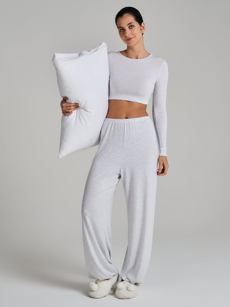 Пижама с кроп-топом и брюками