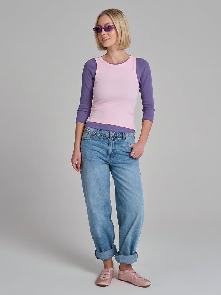 Майка на широких бретелях в рубчик