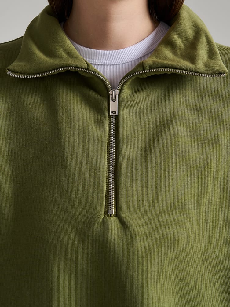 Свитшот без начеса с высоким горлом