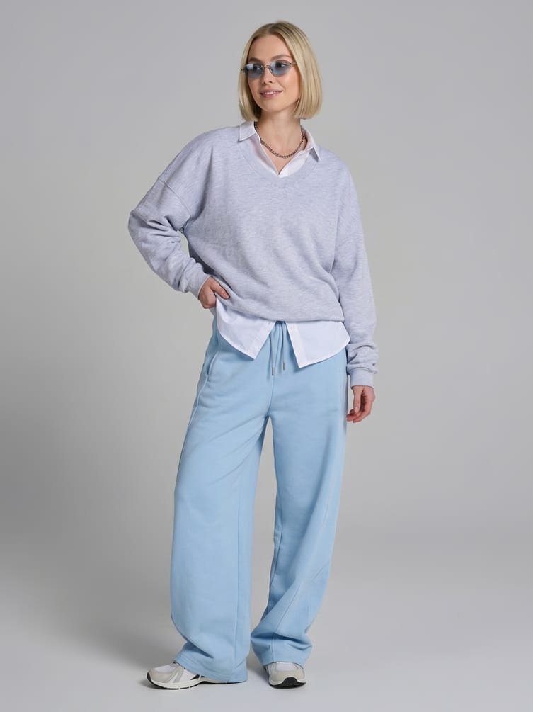 Брюки широкие со смещенным боковым швом