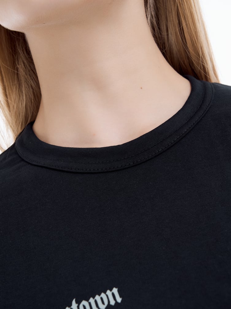 Футболка оверсайз с надписью rebellious