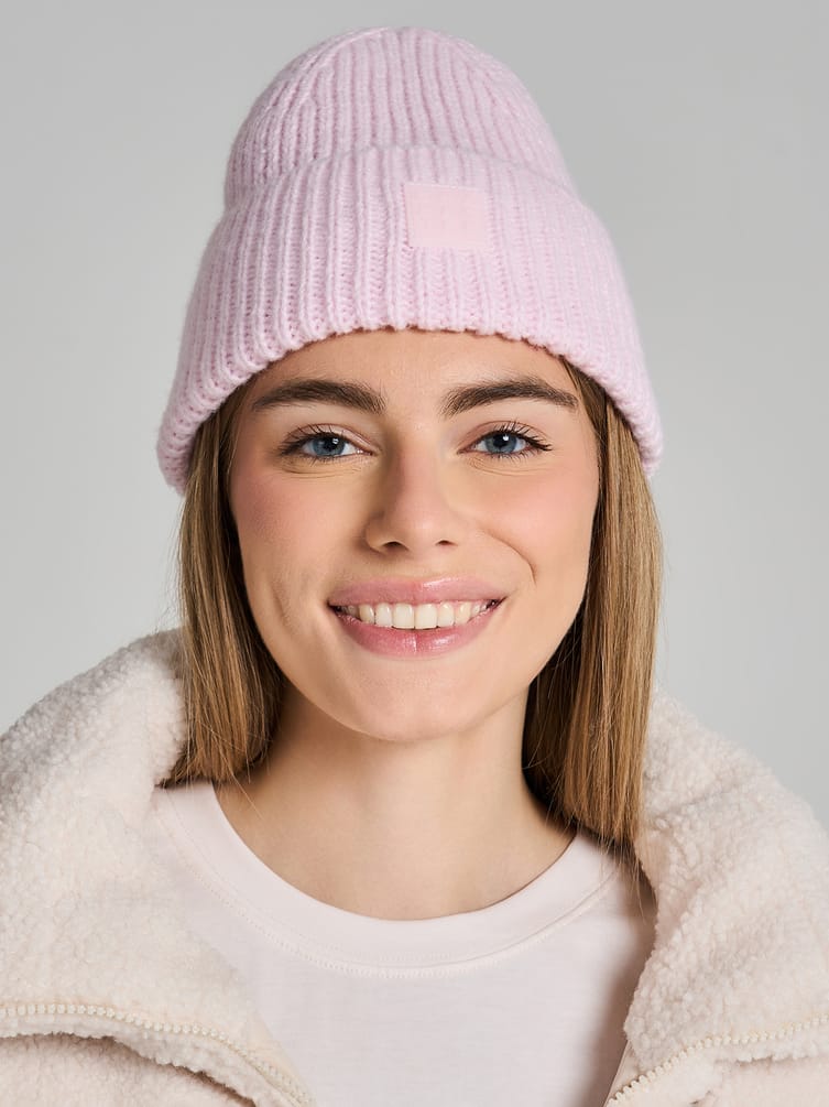 Вязаная зимняя шапка