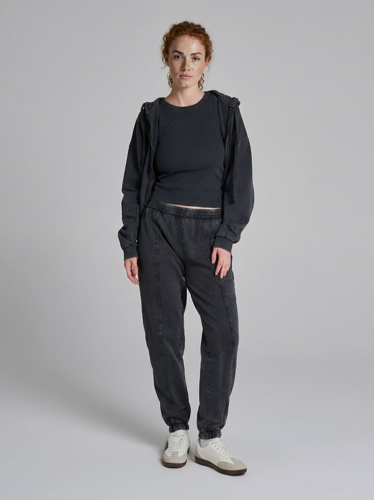 Брюки джоггеры с вареным эффектом