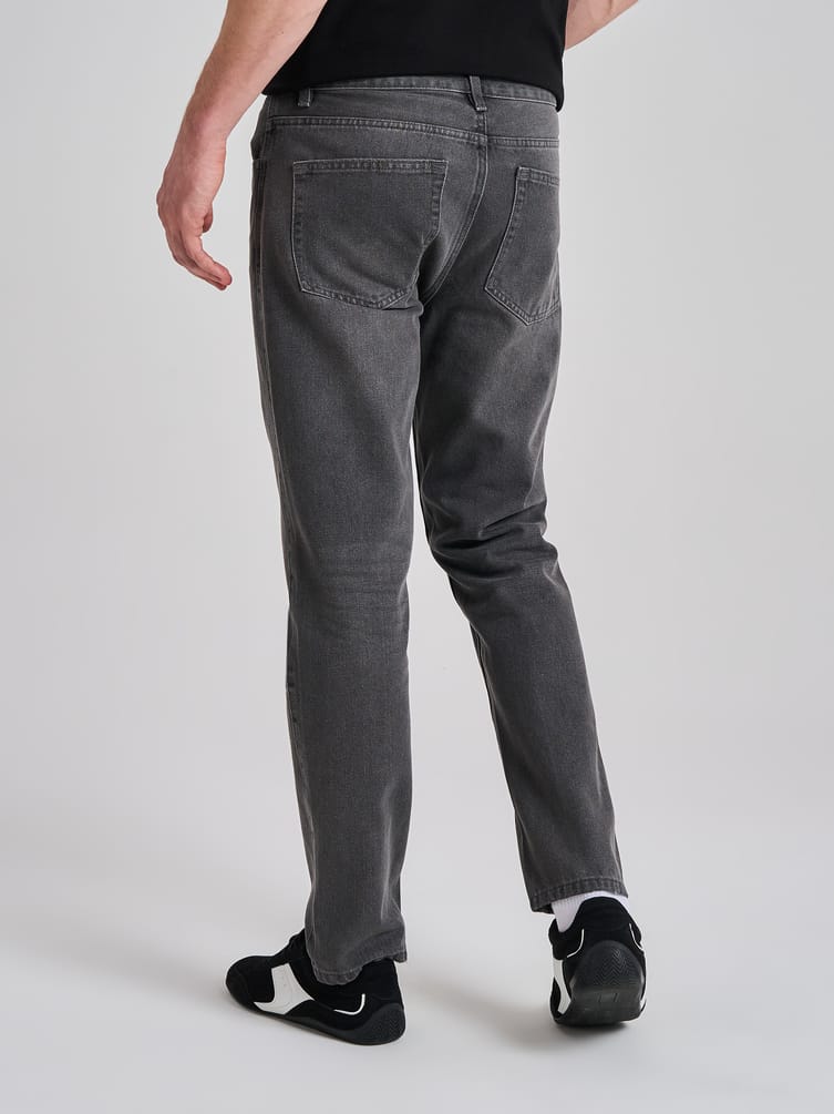 Джинсы прямые укороченные с разрезами