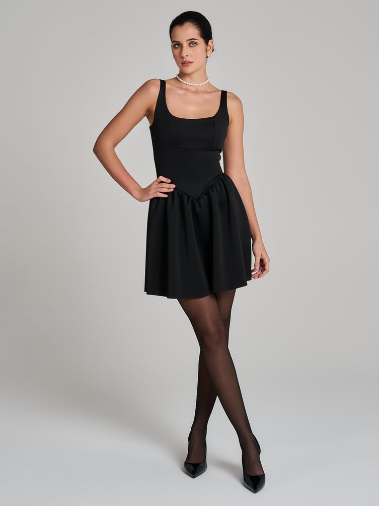 Мини платье с объемной юбкой